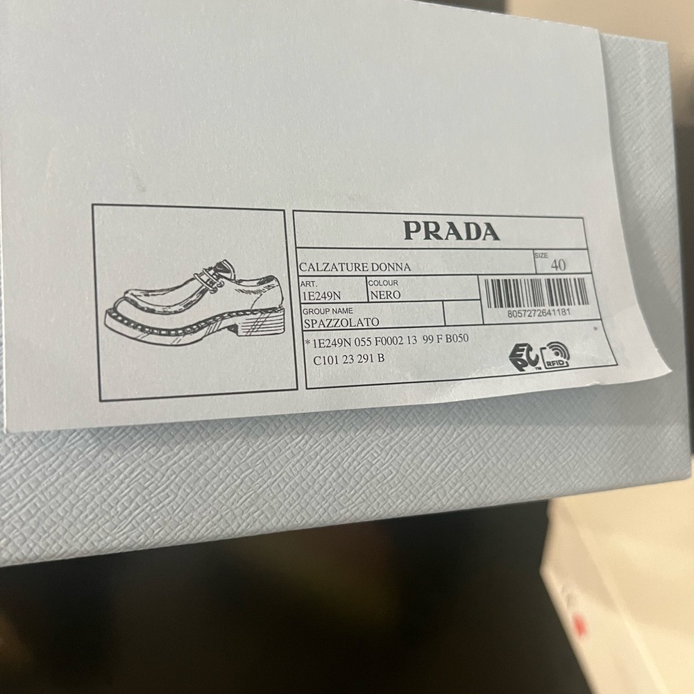 Prada Brushed leather lace-up shoes - Picture 6 of 7